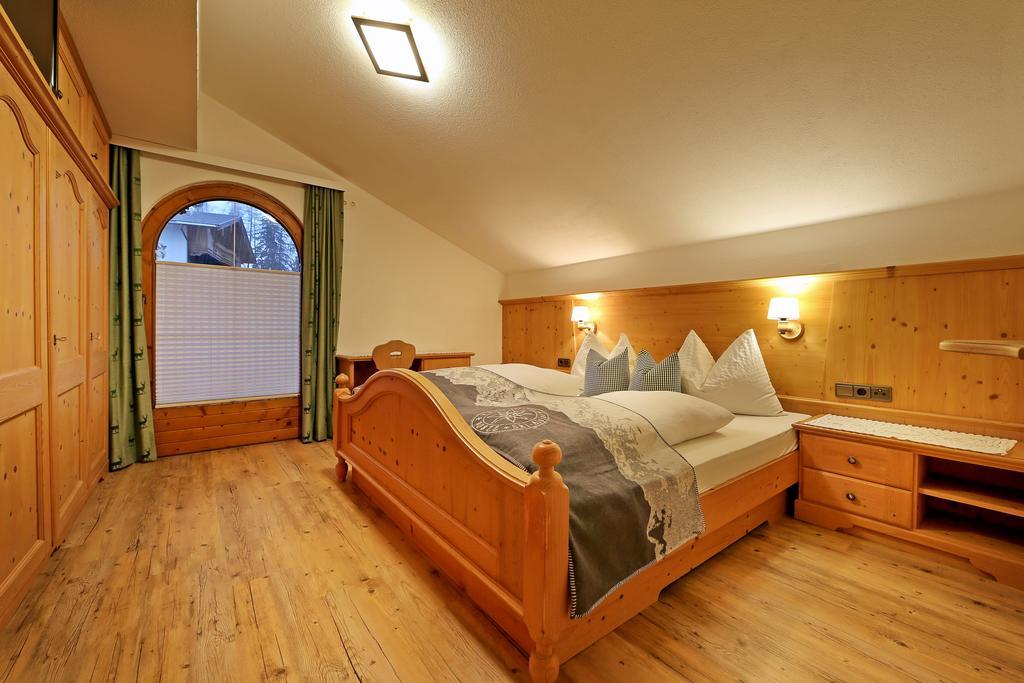 Landhaus & Apartment Taxach Ried im Zillertal Bagian luar foto