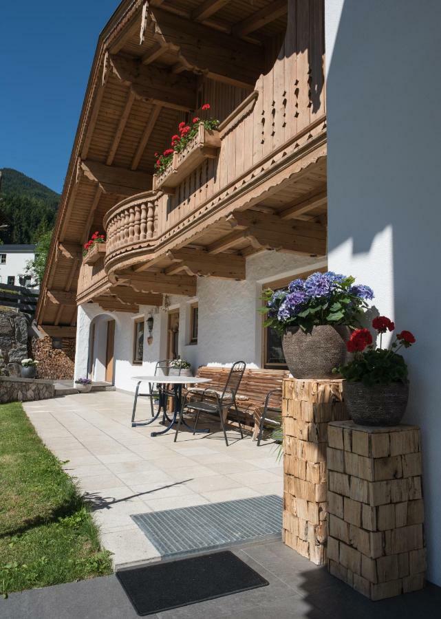 Landhaus & Apartment Taxach Ried im Zillertal Bagian luar foto