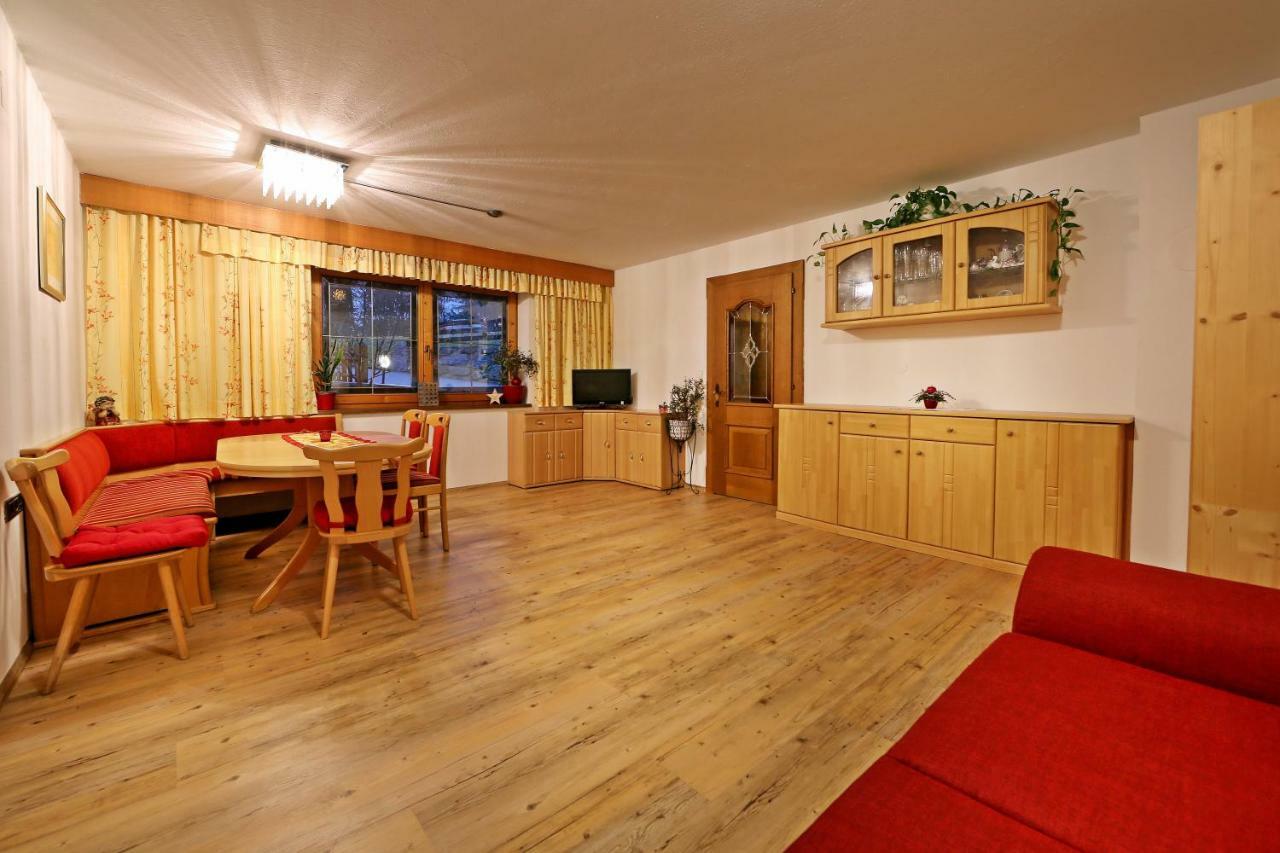 Landhaus & Apartment Taxach Ried im Zillertal Bagian luar foto